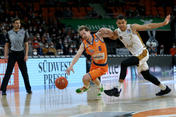 打出亮眼表 打出亮眼表